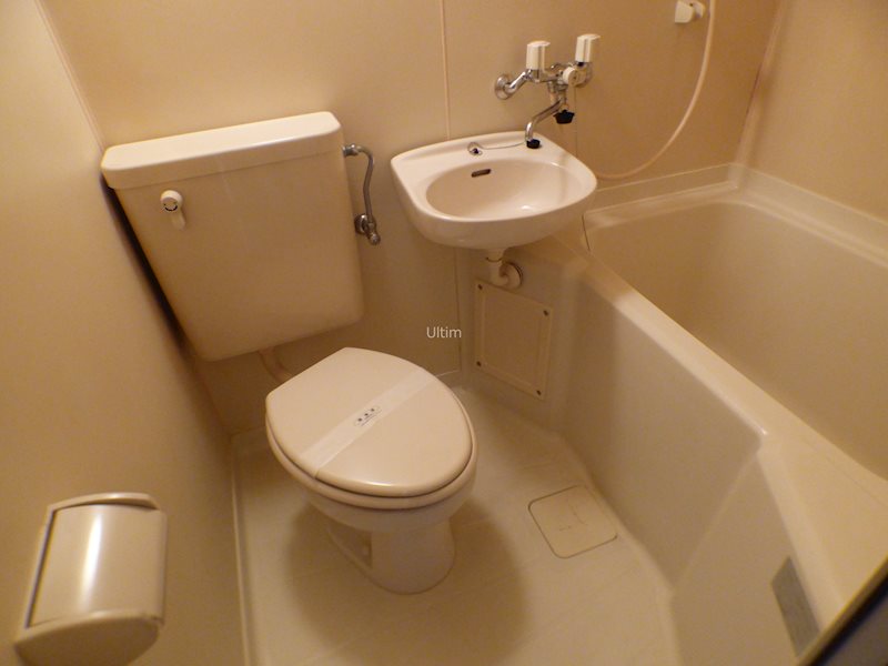 バス・シャワールーム　別部屋のお写真です。ご参考までに！