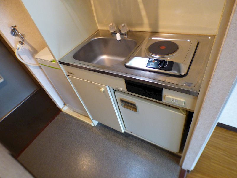 キッチン　別部屋のお写真です。ご参考までに！