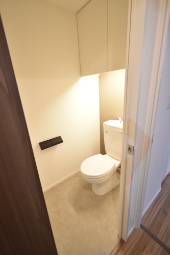 トイレ　※反転タイプのお部屋の写真です。