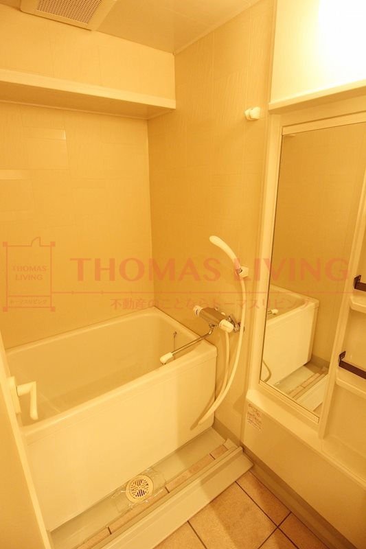 バス・シャワールーム　一日の疲れを癒す浴室。