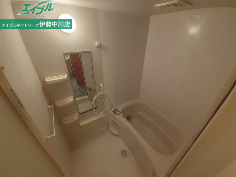 バス・シャワールーム　同型参考写真