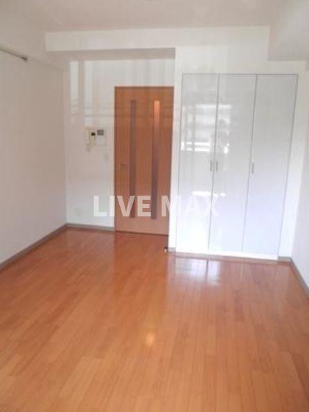 居室・リビング　※別号室参考写真