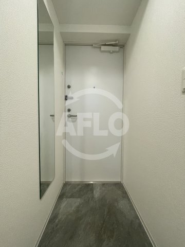 玄関　セレニテ難波ミラク参番館　玄関