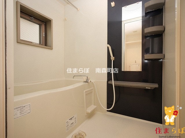 バス・シャワールーム　「見た目じゃなく、心に“しっくりくる”を大切に。」