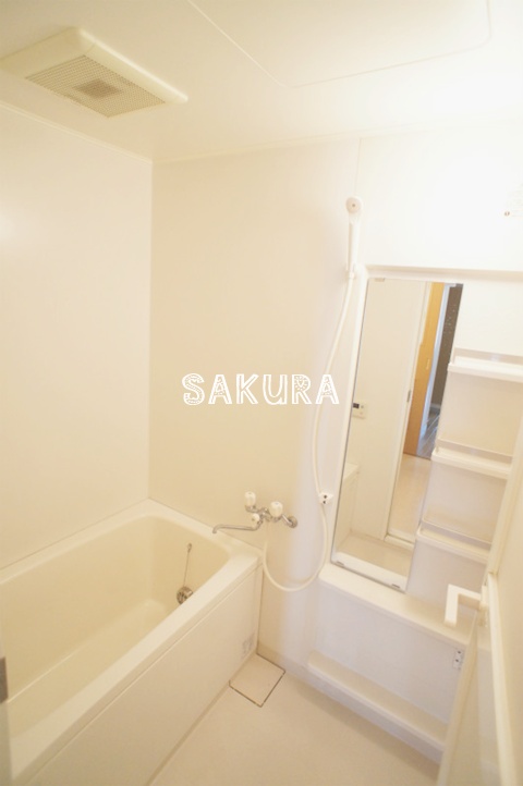 バス・シャワールーム　日々の疲れを癒すお風呂です♪