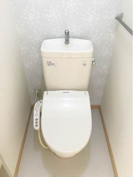 トイレ　温水洗浄便座♪