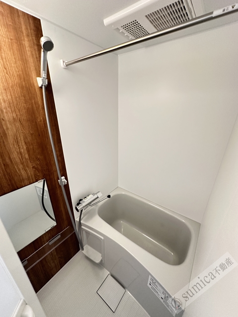 バス・シャワールーム　雨の日も安心な浴室乾燥機