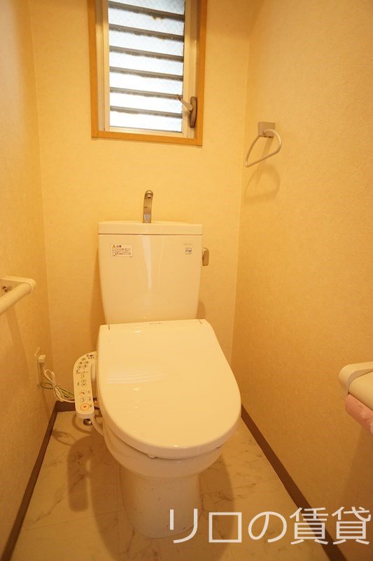 トイレ　別号室