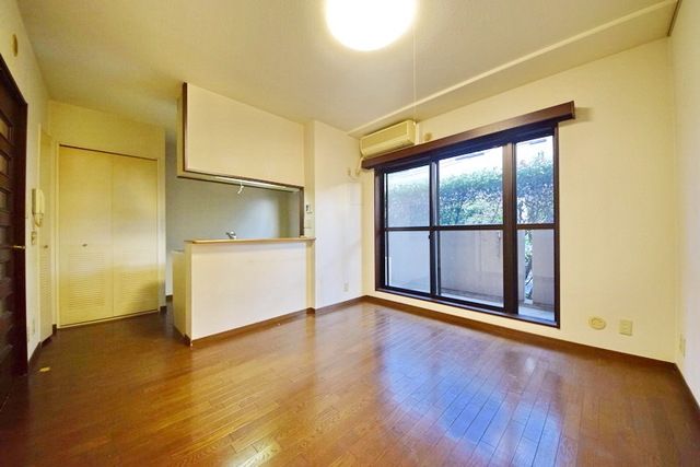 居室・リビング　★広々リビング★