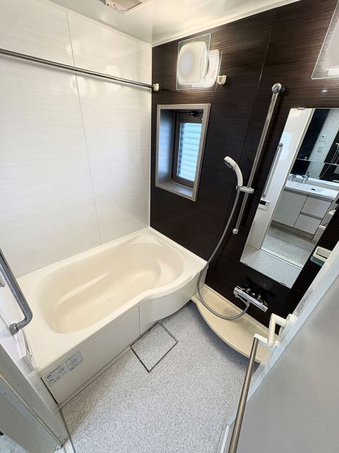 バス・シャワールーム　追焚・浴室乾燥機付