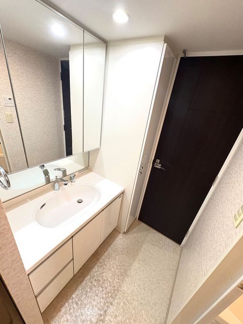 洗面設備　洗面化粧台