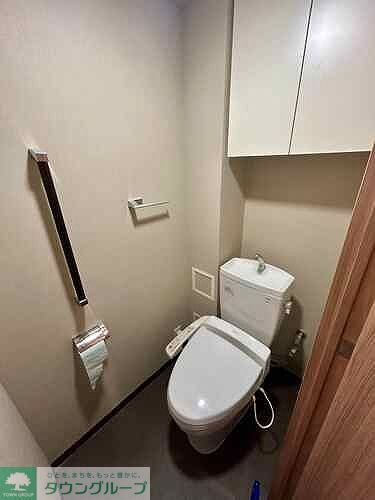 トイレ　温水洗浄便座