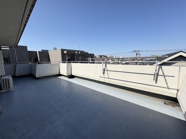 バルコニー　西側ルーフテラス