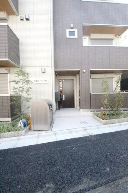 エントランス　お部屋探しはタウンハウジングへ♪