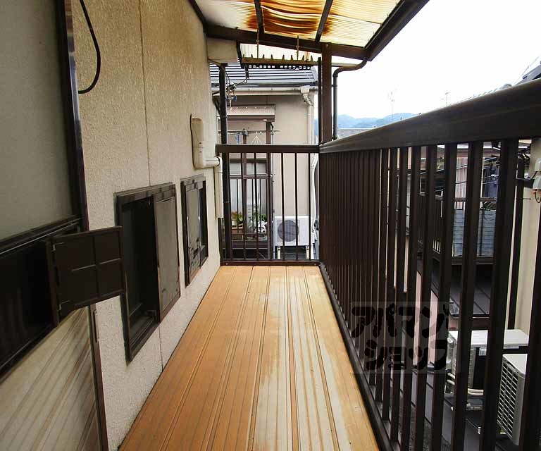 バルコニー　室内の写真です。