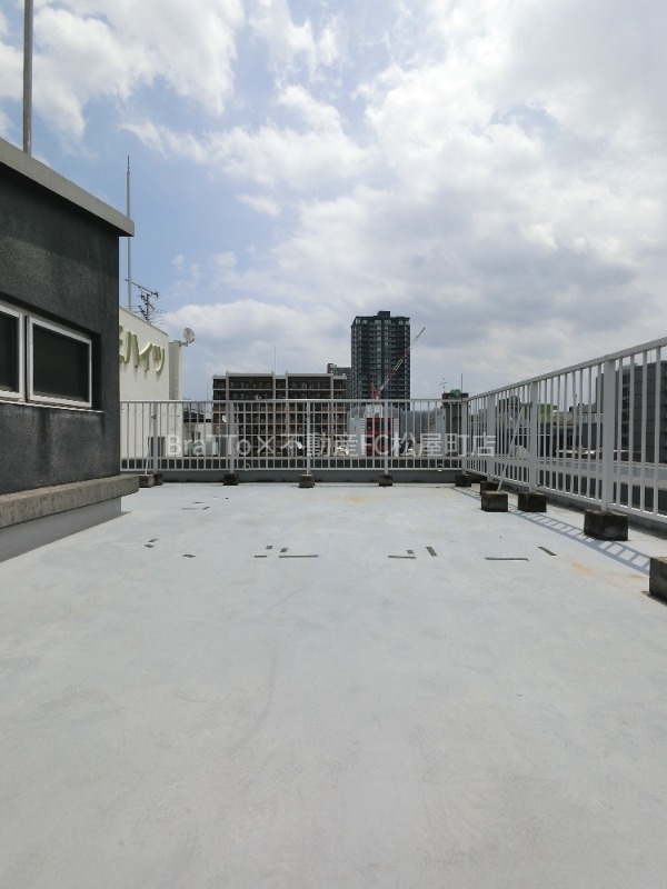 バルコニー　屋上