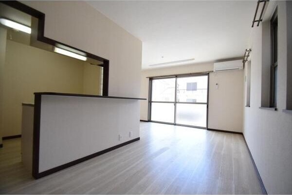 居室・リビング　写真はイメージです。詳細は弊社にて内見をお願い致します！