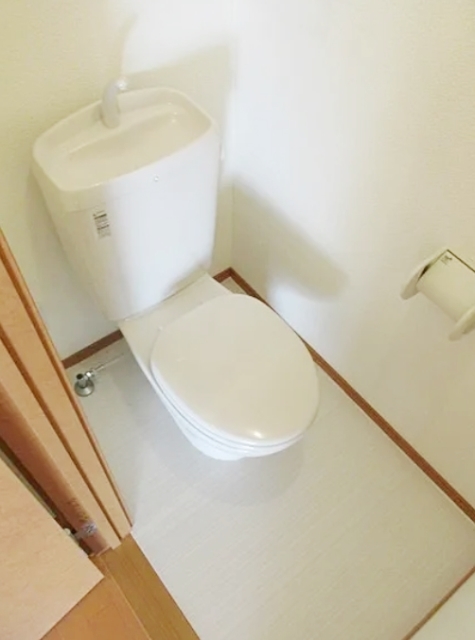 トイレ　同仕様参考写真