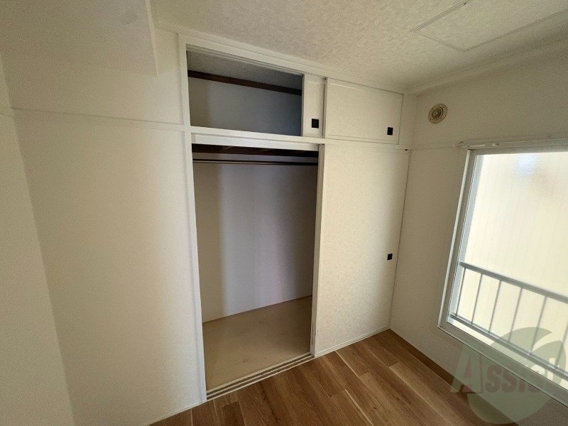 収納　寝室の収納です。部屋がすっきり片付きます。