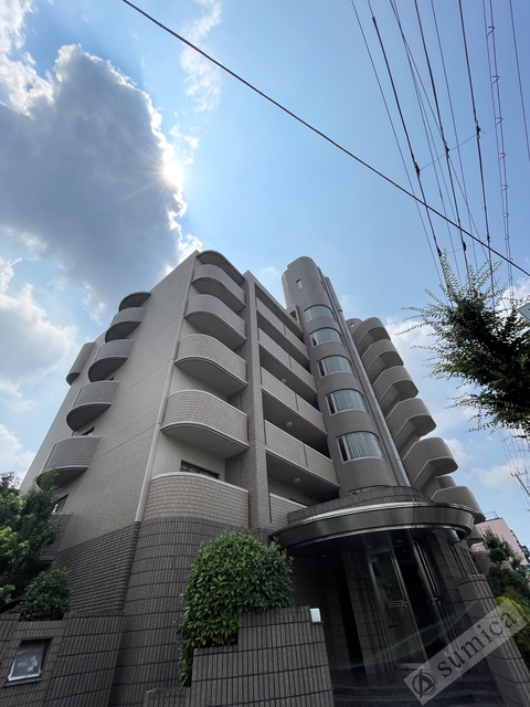 建物外観　鉄筋コンクリート造・ガッチリとした建物です♪♪