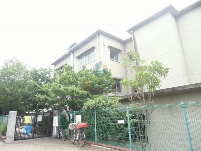 小学校　豊中市立中豊島小学校（小学校）まで309m
