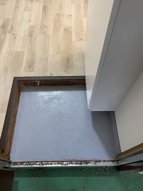 玄関　現況優先