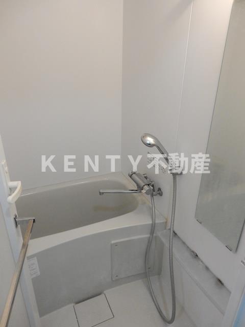 バス・シャワールーム　ゆったり過ごせるお風呂です