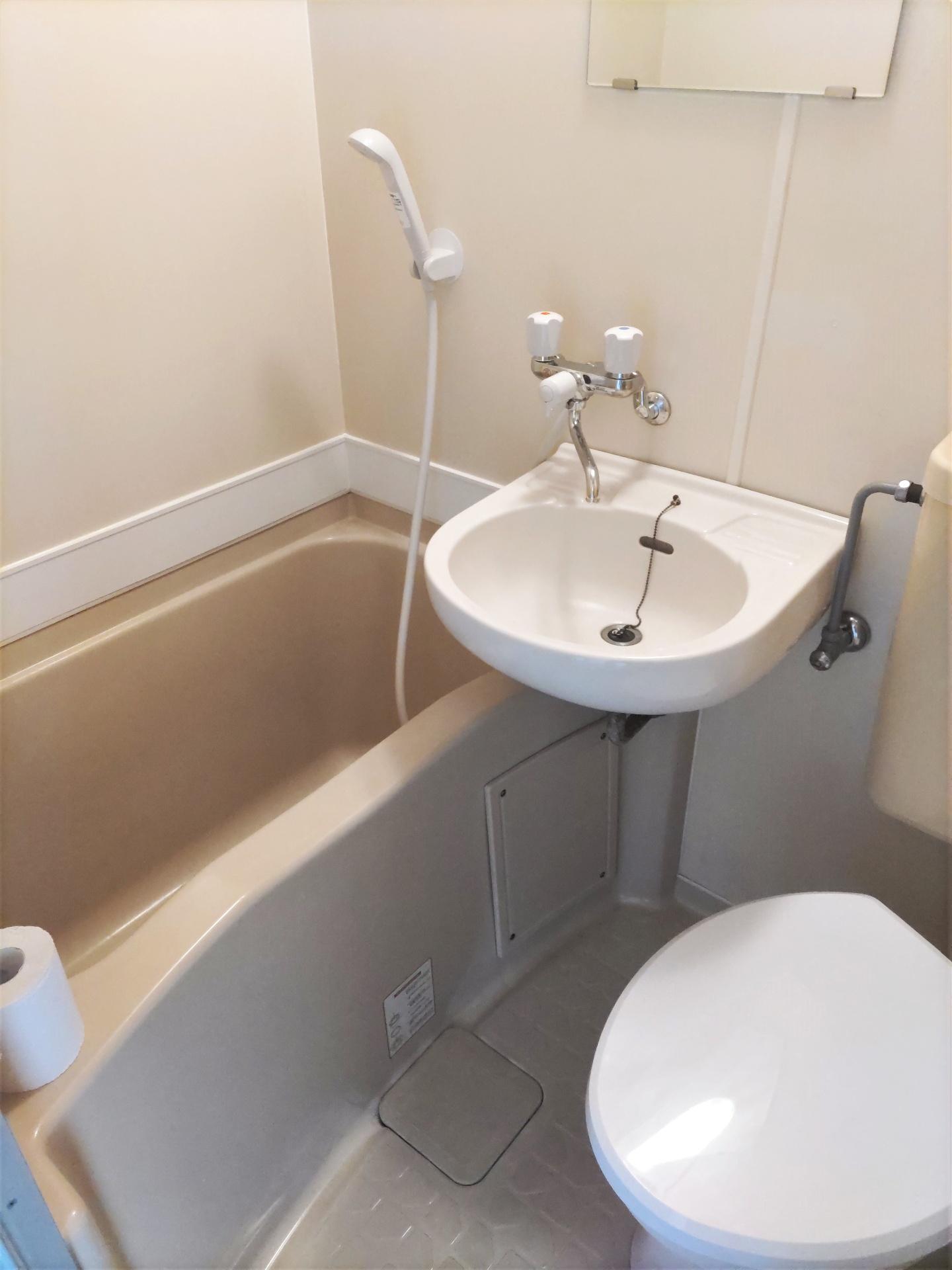 バス・シャワールーム　まあ普通でしょうか