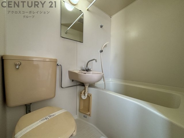 バス・シャワールーム　シンプルで機能的なユニットバスです♪