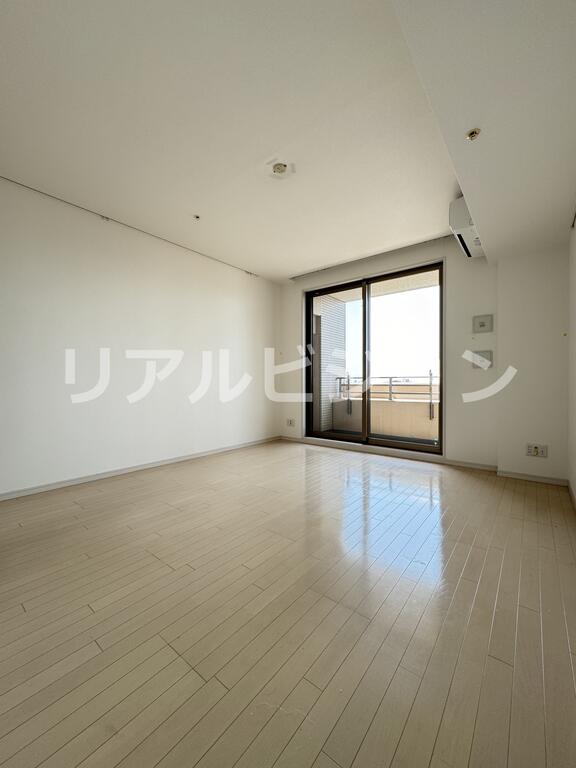 居室・リビング　他部屋参考写真です。