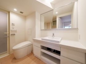 トイレ　清潔感のあるトイレです