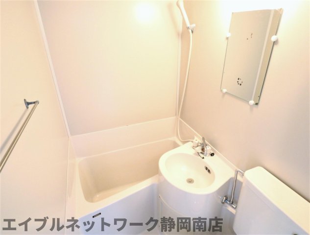 バス・シャワールーム　日々の暮らしに欠かせないお風呂です