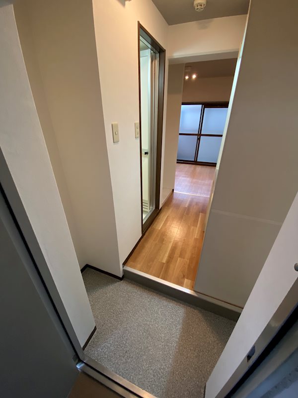 玄関　別の部屋の写真です。