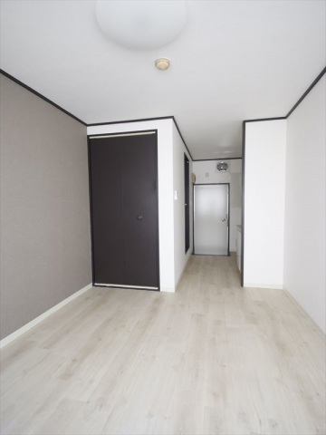 居室・リビング　南向きの明るいお部屋です♪