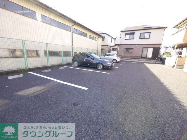 駐車場　敷地内駐車場