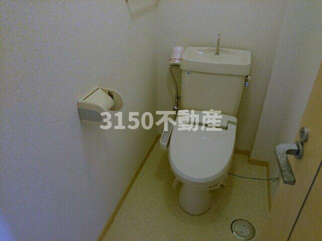 トイレ　清潔感のあるトイレです