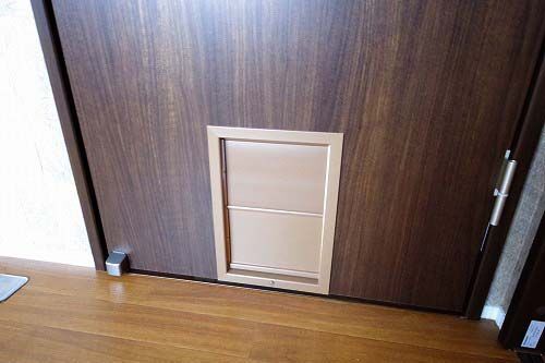 その他　ペット用くぐり戸