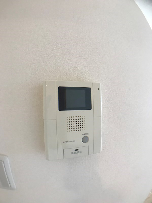 セキュリティ　室内からオートロック解錠が出来て便利