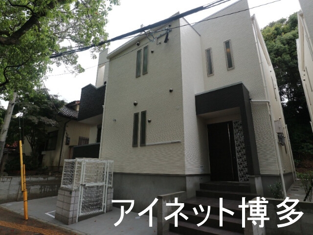 建物外観　人気デザイナーズアパートです！