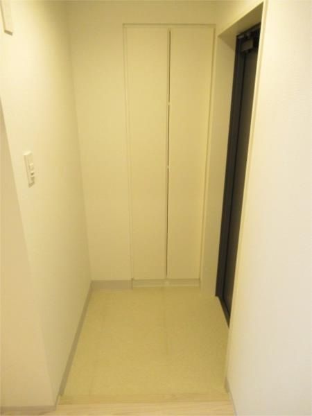 玄関　（別タイプ参考写真）AIFLAT dokanyama　荒川区