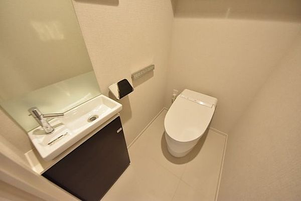トイレ　※別室参考写真