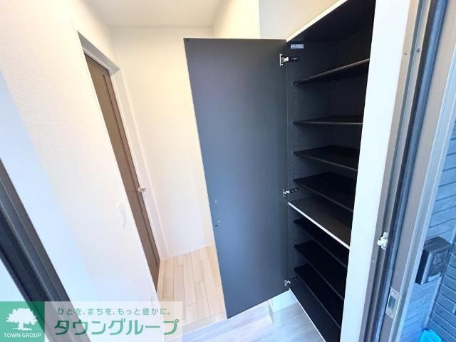 玄関　★お問い合わせはタウンハウジングまで★