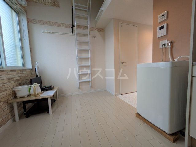ユナイト根岸アルメニアの杜の居間写真