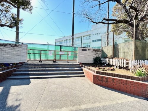 小学校　横浜市立汲沢小学校（小学校）まで1024m