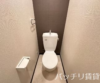 トイレ　同型タイプの写真になります　現状優先