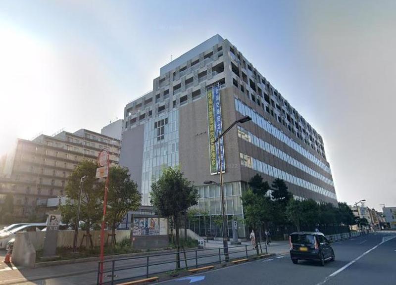 警察署・交番　西新井警察署（警察署・交番）まで400m