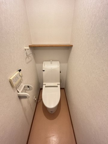 トイレ　※ウォシュレット撤去予定