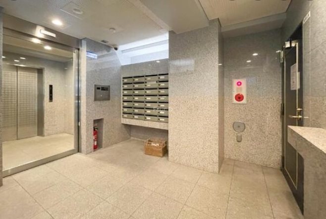 エントランス　★見学予約受付中★