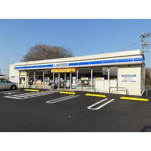 コンビニ　ローソン谷和原小絹店（コンビニ）まで690m