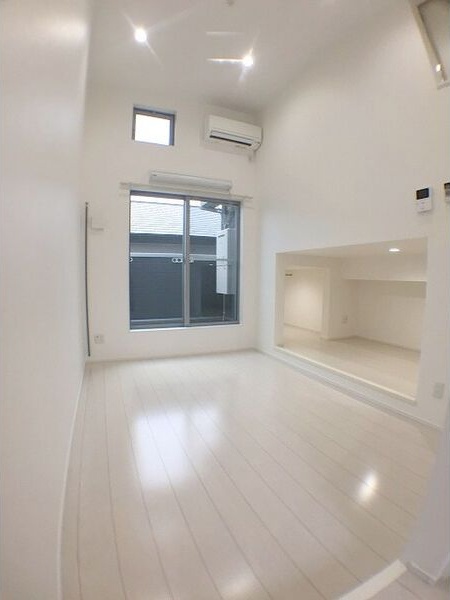 居室・リビング　名古屋で一番初期費用の安い賃貸専門の不動産会社です(^^)